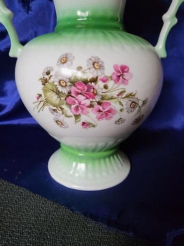 madame coco gornji milanovac: Vaza jugoporcelan Titov Veles iz 70ih.god. Vaza je perfektna sve na — 4
