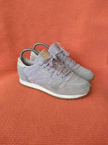 novi sad patike: Reebok patike, odgovaraju broju 40--- Reebok patike u kombinaciji — 8