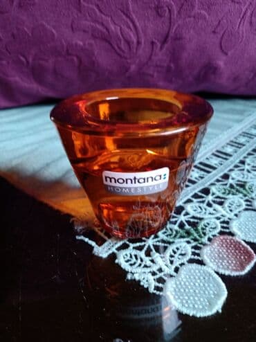 stakleni bokal za vodu: Svecnjak nov,puno staklo. Visina. cm. Stopa. 4cm. Precnik — 1