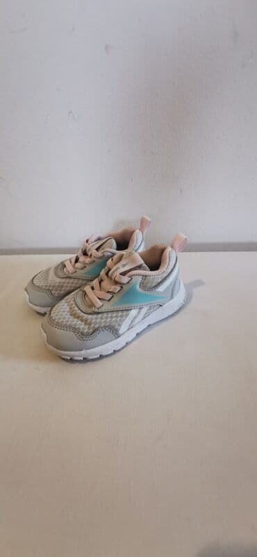 patike buzz za decu: Dečije patike Reebok - Model: Reebok (vidljivo na jeziku i ulošku) - — 2