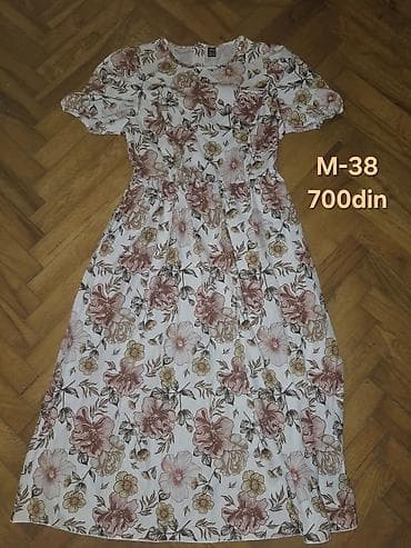 Ženska odeća – više modela 1) Haljina s cvetnim printom - Veličina: M na lalafo.rs Ženska odeća – više modela 1) Haljina s cvetnim printom - Veličina: M