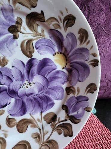 metalac set tanjira: Tanjir nov ukrasni Zajecar porcelan iz 70ih. Tanjir — 3