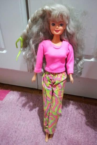 Očuvana Barbika
povoljno