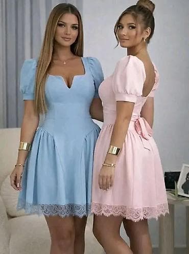 helanke sa stopicom: Ženska kratka haljina sa puf rukavima i čipkastim rubom - Romantičan — 1