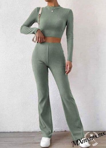 rebrasti komplet: Novooo
Komplet
Rebrasti pamuk
2200 din — 3