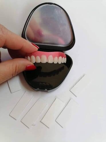 Novi model samolepljivih navlaka za zube sa trakicama
Cena:2100din