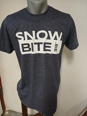 helanke farmerke: Majica sa kratkim rukavima “SNOW BITE .BE” - Boja: tamno siva — 1