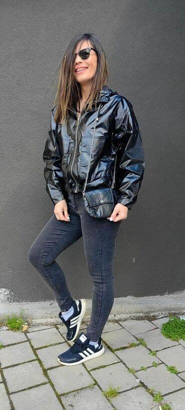 prolecne jakne za punije zene: Kojaaa slatkoooćaaaa Prolećna jaknica 2750din Plus gratis torbica — 1