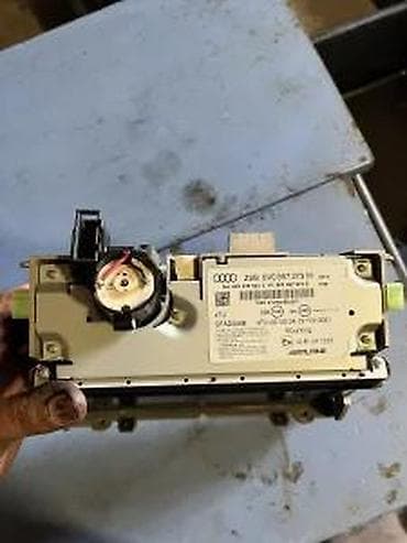 multimedija za kola: MMI DISPLEJ AUDI A3 8V0857273M | audi vag delovi zemun 06******** — 3