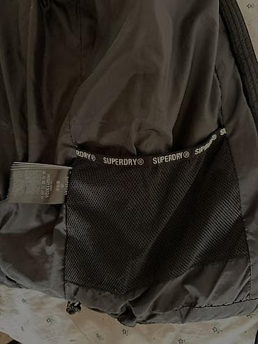 Ženska obuća: Zimska jakna Superdry, crna, toplo postavljena. Jakna je — 6