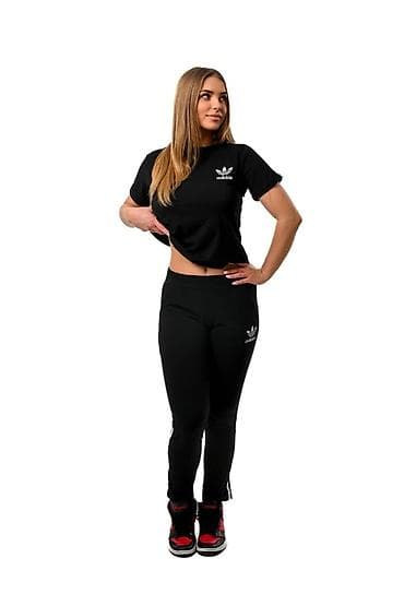 ugg velicine: Kompleti dostupni S do 2xl. 
Cena 2400 dinara 🦋
zs — 4