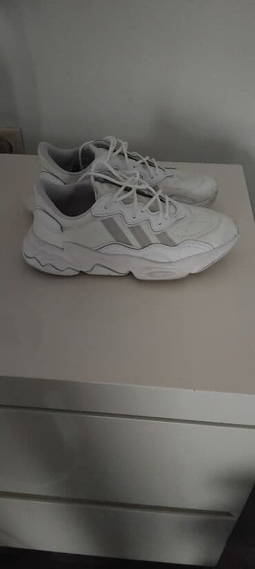 max code patike: Adidas, 41.5, color - White — 2