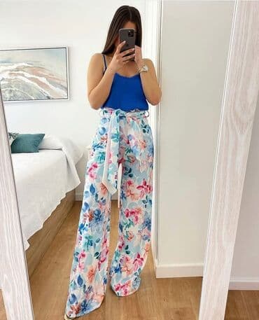 Pantalone: One size, Visok struk, Zvoncare