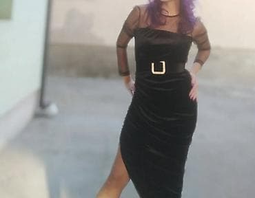 Elegantna crna haljina od somota sa prozirnim rukavima i asimetričnim na lalafo.rs Elegantna crna haljina od somota sa prozirnim rukavima i asimetričnim