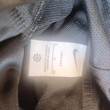 dukseri: Nike F.C. Dri-FIT dukserica s kapuljačom - Model: Nike F.C. pulover — 3