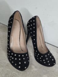 led parke: ​Veličina 38 ​Crne sa cirkonima ​Nošene par puta ​Imaju mala oštećenja — 3