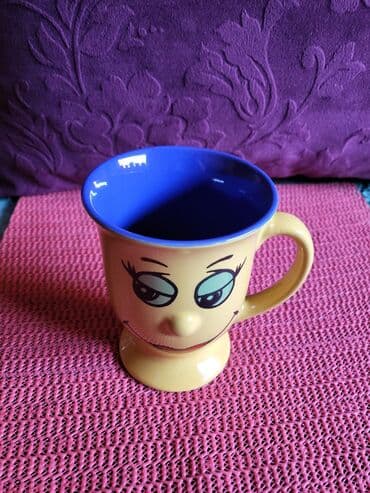 solje za espresso kafu: Solja nova,vintaz porcelanska. Visina. 11cm. Stopa. 6,5cm — 3
