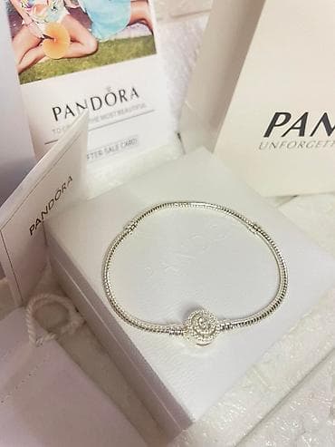 skupe narukvice: Pandora narukvica Vel:21cm Cena:1700din (Samo narukvica bez — 5