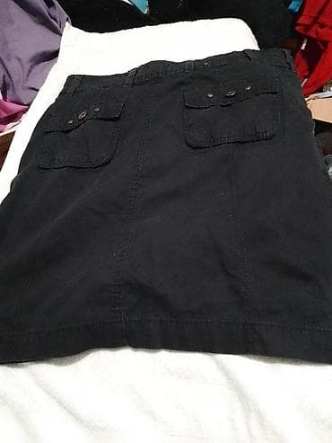 Ženska obuća: Ženska crna suknja do kolena - Klasičan A-kroj sa panelnim šavovima — 1