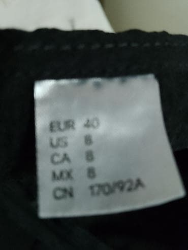 haljine only: Crna mini haljina sa puf rukavima i vezivanjem napred. - Kroj: kratka — 4