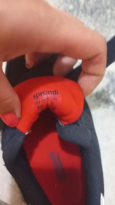 kostimi za maskenbal za devojcice: Sprandi patike broj 30 kupljene u CCC, obuvene 3 -4 puta, u perfektnom — 4