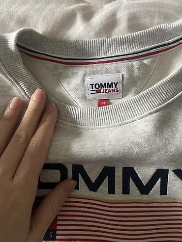 tommy hilfiger donji ves: Tommy krop duks u M velicini. Nosen par puta, kao nov, bez ostecenja — 2