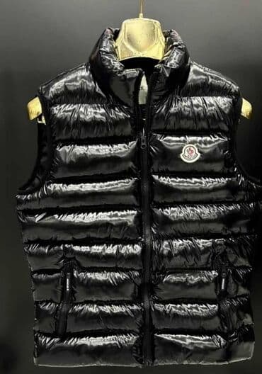 teksas jakna s krznom: S,m,l,xl,2xl
4400 din — 2
