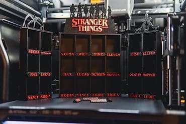 žica za sušenje veša: Stranger Things kolekcionarska kutija/organizator za mini figurice - — 8