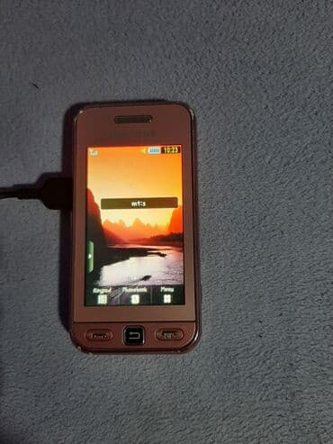samsung punjač: Telefon Samsung SGH 5230 ispravan telefon radi na sve mreze,telefon — 1