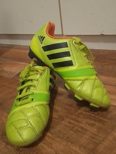 Oprema za skijanje: Kopacke ADIDAS br 34 gaziste 210 mm su u odlicnom stanju sa sitnim — 2