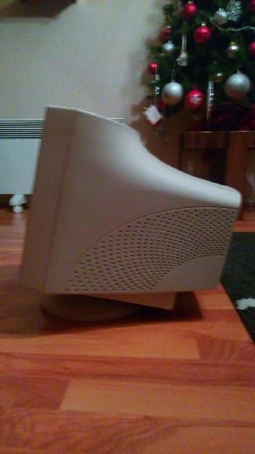peci na drva kragujevac: SAMSUNG - SyncMaster 550s. 
CRT Monitor 15'', Požarevac — 5
