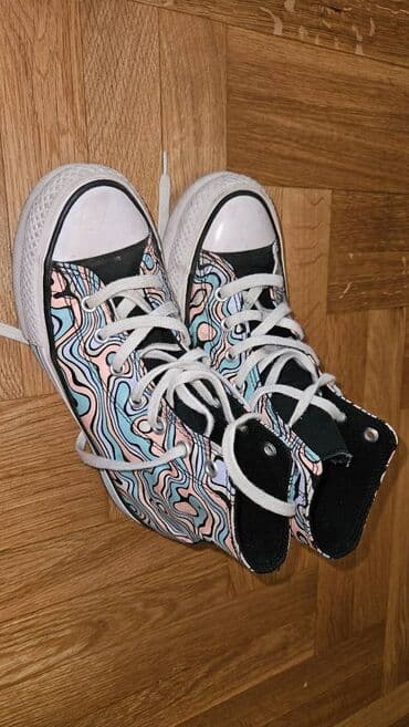 obuca lara: Converse, Size - 35 — 3