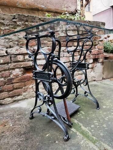 Stolovi: Stakleni retro sto novo staklo fazetirano i teško 15 kg, debljine 1