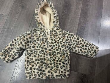 h m bebe decaci: Fur coat, 80 — 1