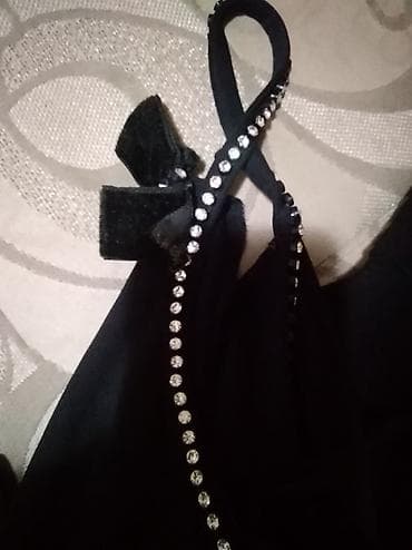 Elegantna, duga sa slicem, m ve l
Nema ostecenja. Fixna je cena