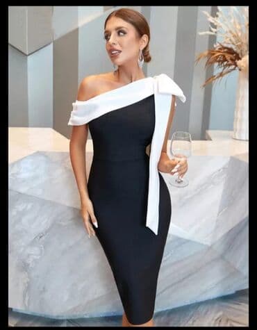 mokra likra haljine: Haljina: 2400dinara
Interlok likra — 1