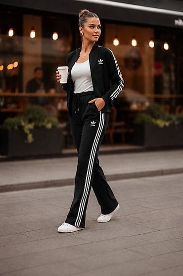 zenske plisane trenerke prodaja: Zenske trenerke 
S m l xl 2xl 
3599 din — 6