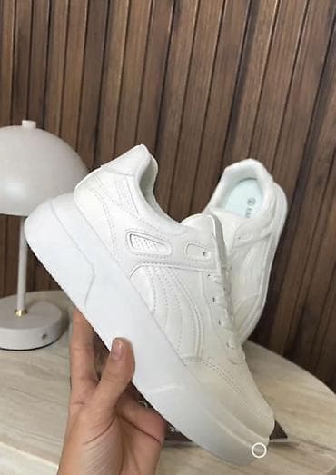 Bele uniseks patike – minimalistički dizajn - Boja: potpuno bela -