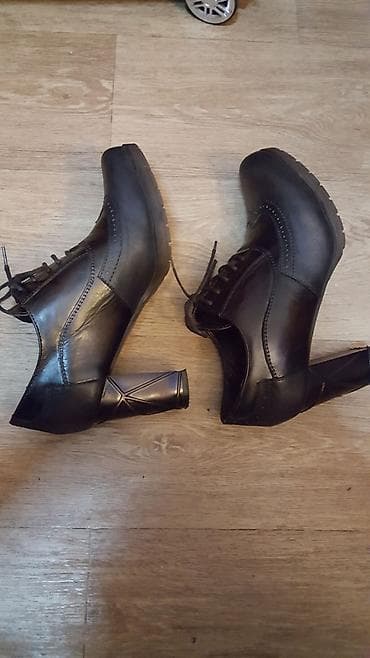 dr martens cipele: Ženske kožne cipele na pertlanje, oxford/brogue stil. - Boja: tamno — 5