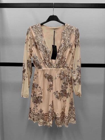 elipsa zenski kompleti: ✨Elegantni ženski kombinezon/mini haljina u boji šampanjca sa — 2