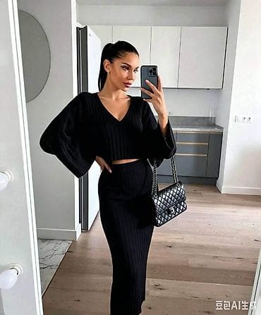 patrizia pepe srbija: Nova kolekcija ✨️
Komplet trikotaža: 3700 dinara — 2