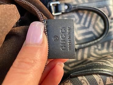 jakne c: Prodajem Gucci putnu torbu od kvalitetne kože, dimenzija 46 cm dužina — 4