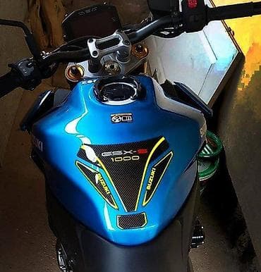 parfemske note: SUZUKI GSXS - Tank pad - 1592 📌 Opis: Samolepljivi protektor za — 3