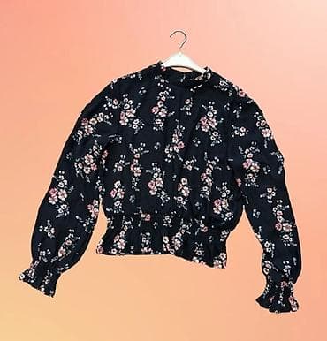 Ženska bluza sa cvetnim printom
38 vel na lalafo.rs Ženska bluza sa cvetnim printom
38 vel