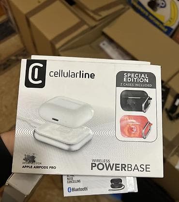 Bezicni Punjac Cellular Line za Airpods Pro + 2 futrole. Wireless