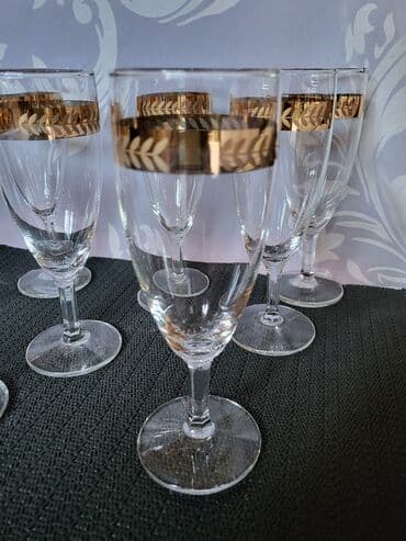 kristalne čaše prodaja: Case kristal za vino 10kom.,iz 70ih. Case perfektne,sve na njima — 14