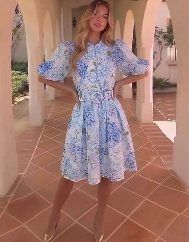pantalone xs: Romantična midi haljina sa floralnim printom i naglašenim strukom 3300 — 3