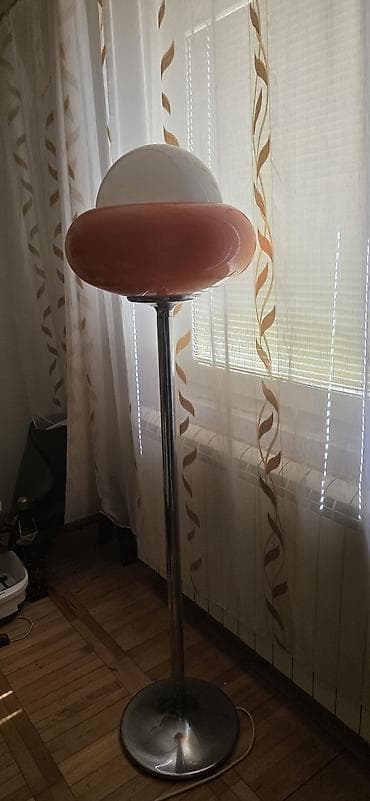 roda tanjiri na komad: Prelepa retro podna lampa, dekorativan i unikatan komad za ljubitelje — 5