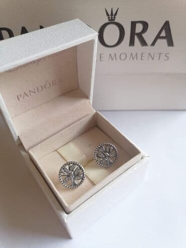 Minđuše Pandora
Cena:2100din
Dobija se u kutiji na lalafo.rs Minđuše Pandora
Cena:2100din
Dobija se u kutiji