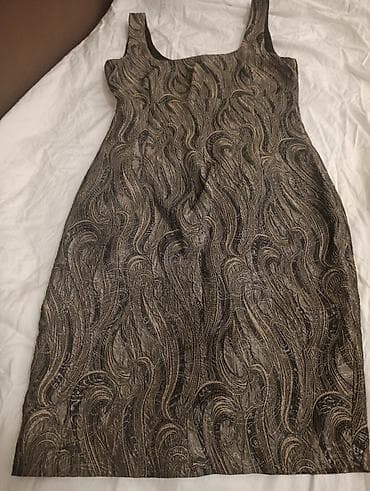 sorc sa postavom: Elegantna haljina Balasević – veličina 40 - Kroj: uska silueta do — 2